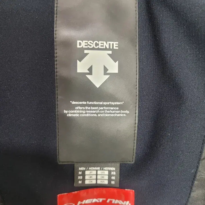 [BUNJANG] Descente Short Padding / 데상트 숏패딩