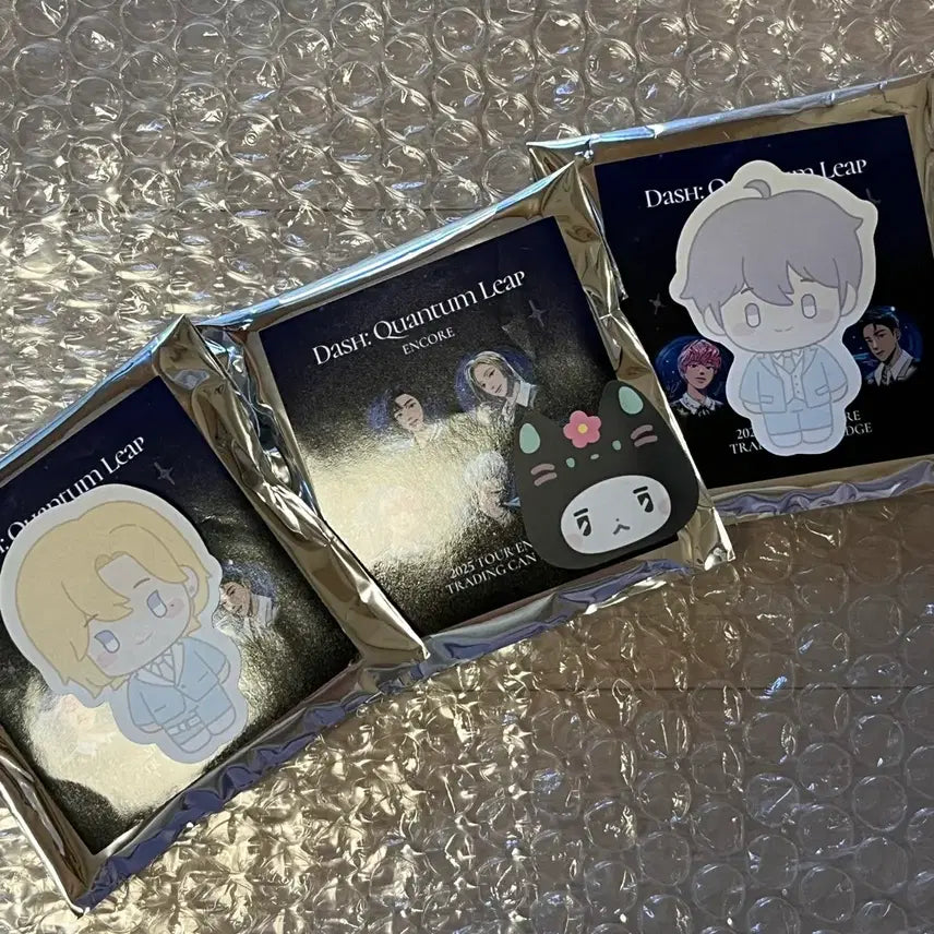 플레이브 앙콘 캔뱃지 3개 일괄