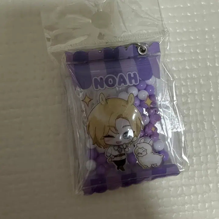 플레이브 여섯번째여름 육여름 후드 포카 노아 애니플러스 구슬키링 일괄