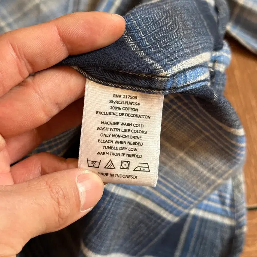 [BUNJANG] Levi's Check Western Shirt - Size M / 리바이스 체크 웨스턴 셔츠 M