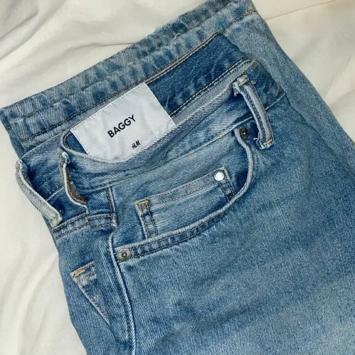 [BUNJANG] H&M Pale Denim Blue Denim Pants / h&m 배기 진 데님팬츠 페일데님블루