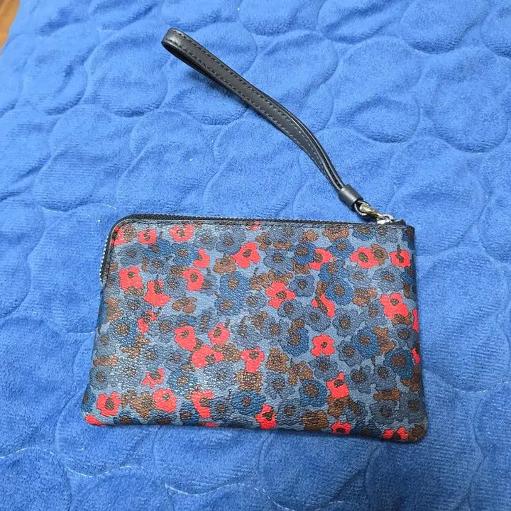 [BUNJANG] Coach Flower Pattern Pouch Wallet / 코치 플라워 패턴 파우치 지갑