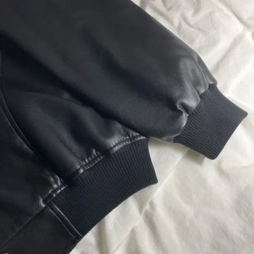 [BUNJANG] Take It Easy Buffed Leather Varsity Jacket All Black / 테이크이지 버핑레더 바시티 자켓 올블랙