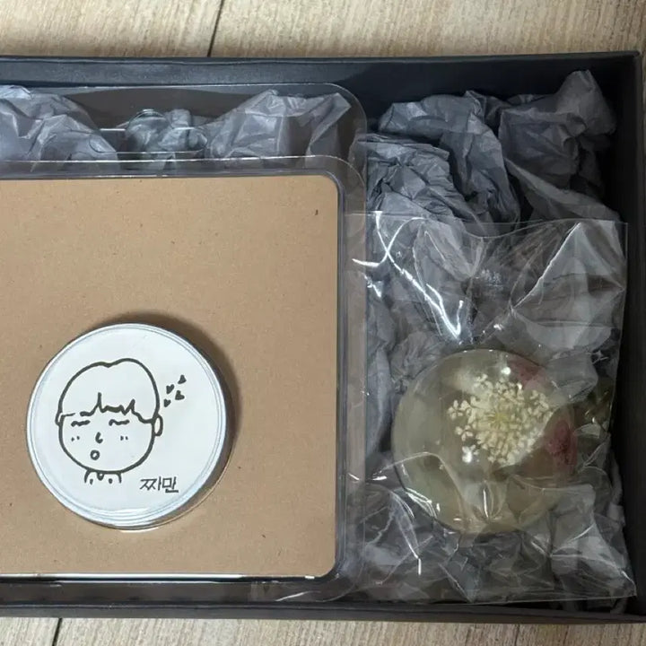 방탄 bts 지민 엠카 face공방 포카 문진 그립톡 엽서