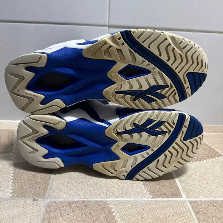 [BUNJANG] Reebok Kamikaze 275 Shark NBA Sneaker / 리복 REEBOK 카미카제 275 샤크 NBA