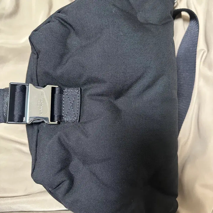 [BUNJANG] Maison Margiela Glam Slam Small Cycle Messenger Bag / 메종 마르지엘라 글램 스몰 사이클 메신저백 판매