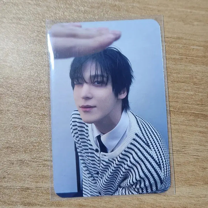 ATEEZ 에이티즈 윤호 쓰담쓰담 양면포카 디마뮤 디어마이뮤즈 럭드