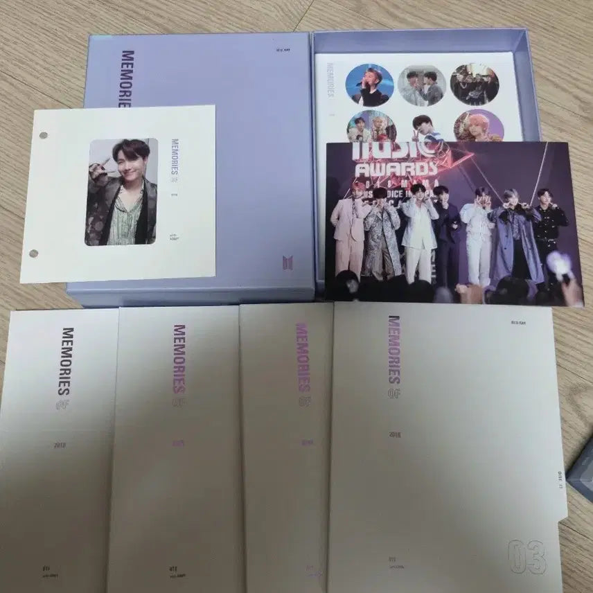 방탄 2018메모리즈 블루레이 + J-Hope 포카포함 풀셋양도. bts