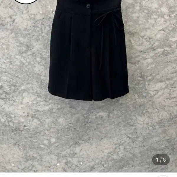 [BUNJANG] JS New York High-waisted Bermuda Shorts with Belt / JS뉴욕 블랙 하이웨스트 스트랩 벨트 5부 버뮤다 슬랙스팬츠