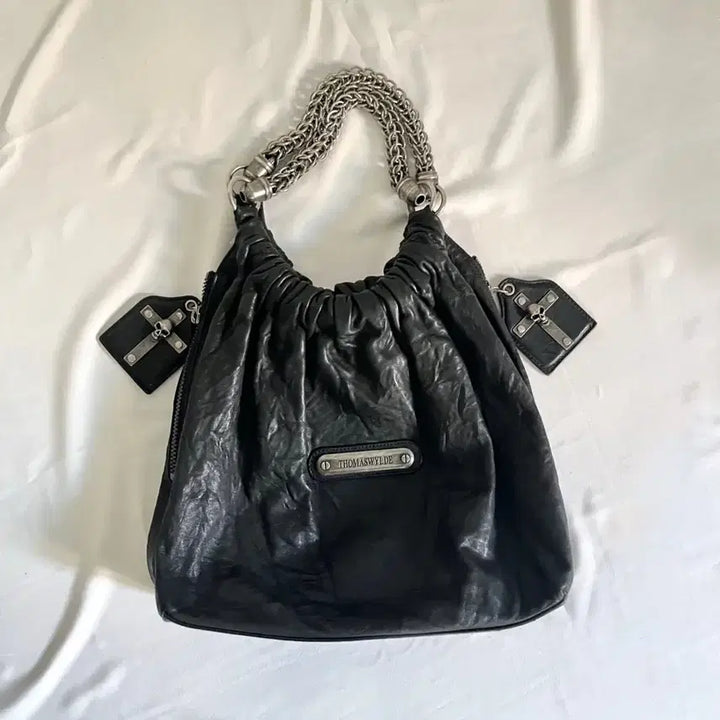 [BUNJANG] THOMAS WYLDE Gothic Skull Leather Shoulder Bag / 토마스와일드 고딕 스컬 레더 백