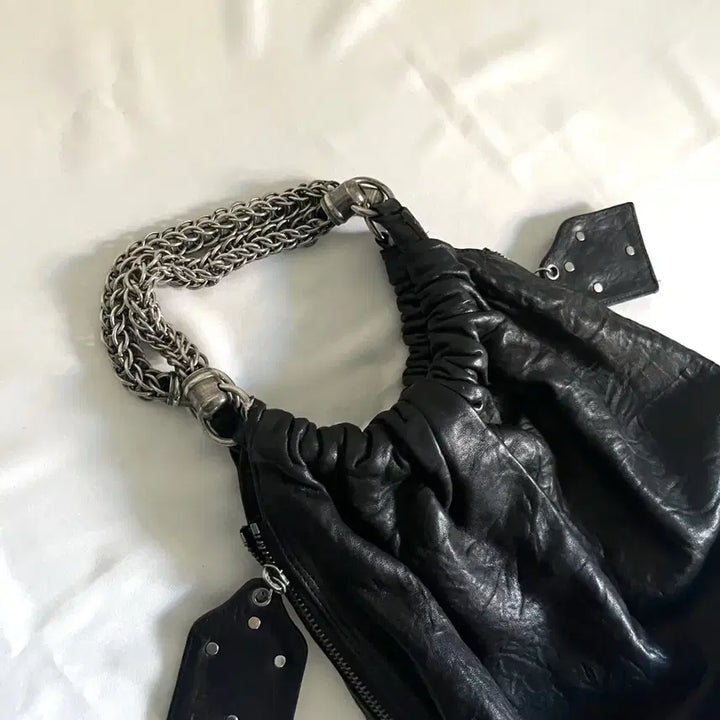 [BUNJANG] THOMAS WYLDE Gothic Skull Leather Shoulder Bag / 토마스와일드 고딕 스컬 레더 백