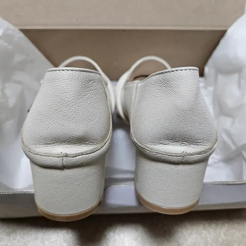 [BUNJANG] FNQCNQ Ivory Leather Loafers 225 / (새상품) 가죽 수제화 로퍼 225