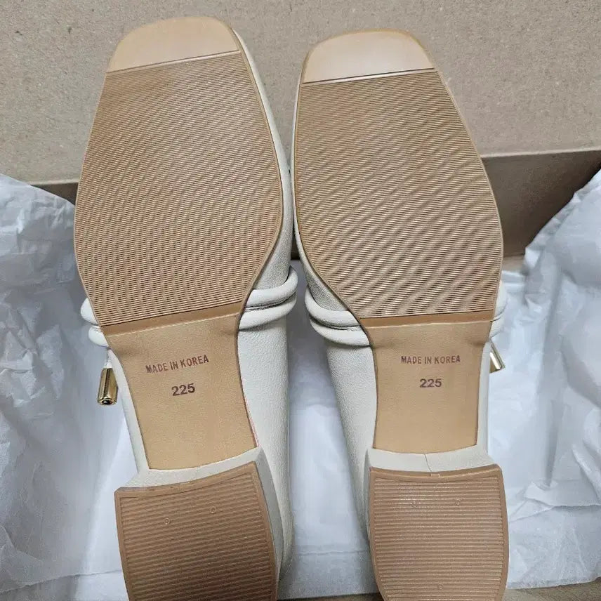 [BUNJANG] FNQCNQ Ivory Leather Loafers 225 / (새상품) 가죽 수제화 로퍼 225