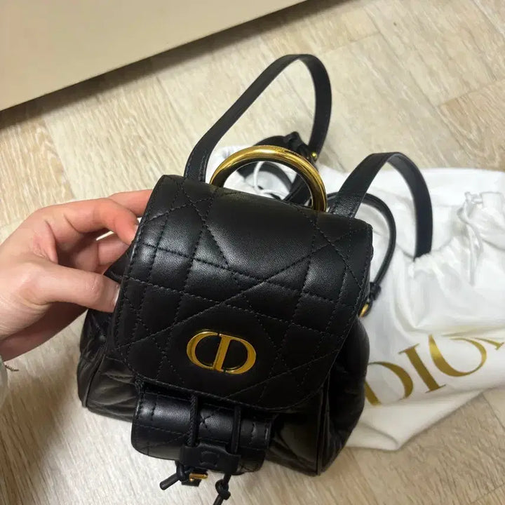 [BUNJANG] Dior Caro Backpack Small / 디올 카로백팩 스몰
