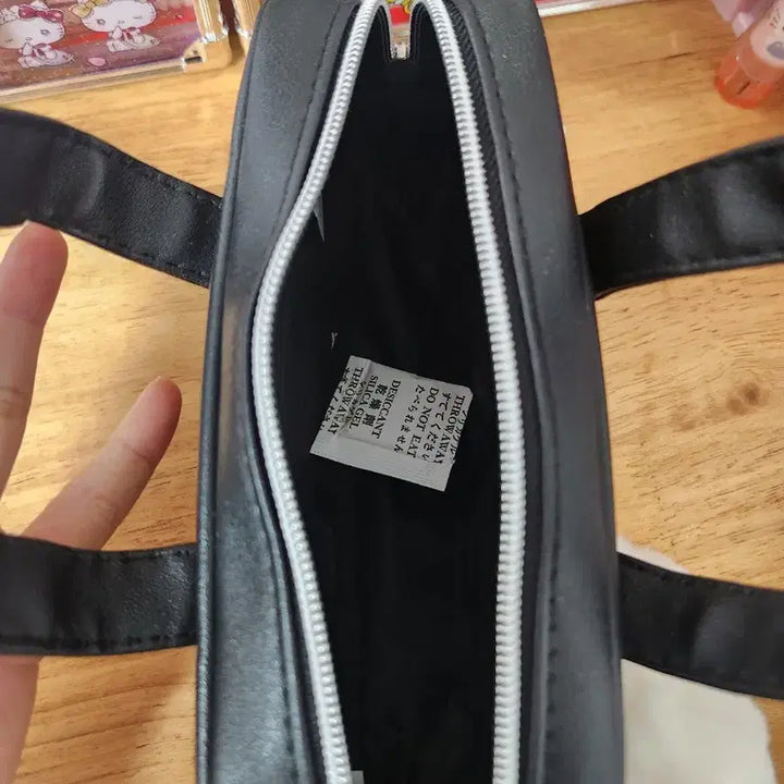 [BUNJANG] Hello Kitty Pen Pouch / 헬로키티 펜파우치(필통)