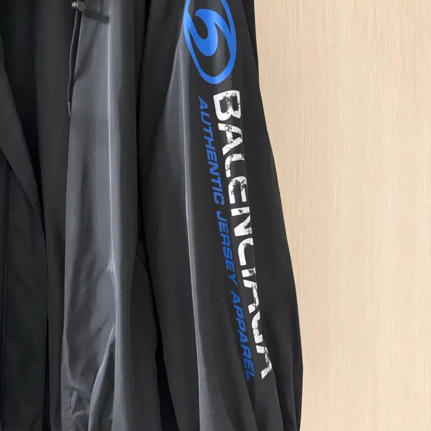 [BUNJANG] Balenciaga Windbreaker Jacket S / 발렌시아가 바람막이
