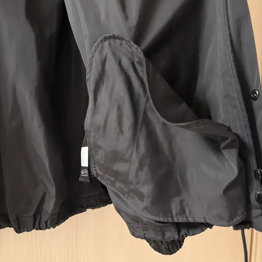 [BUNJANG] Balenciaga Windbreaker Jacket S / 발렌시아가 바람막이