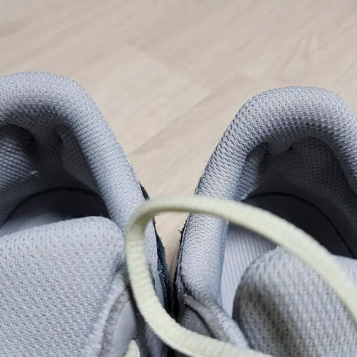 [BUNJANG] Adidas Yeezy 700 Wave Runner / 아디다스 이지 700 웨이브러너
