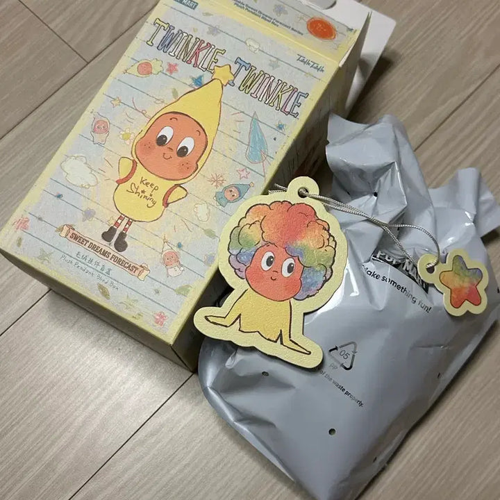 [SOLD OUT] 팝마트 작은별 달콤한 꿈속 일기예보 인형 키링 럭키 스트라이크
