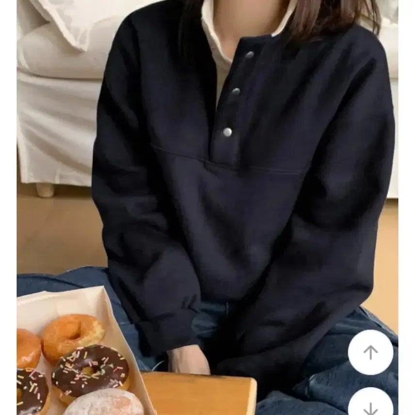 [BUNJANG] 98 Celsius Snap High Neck Fleece Sweatshirt Dark Navy / 98도씨 스냅 하이넥 기모 맨투맨 다크네이비