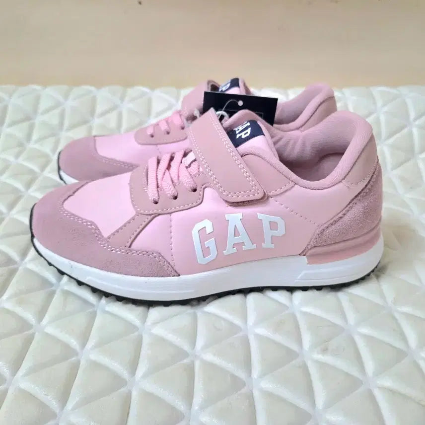 [SOLD OUT] 210 새상품 갭키즈 운동화 여아 운동화 여아 신발 키즈 핑크 운동화