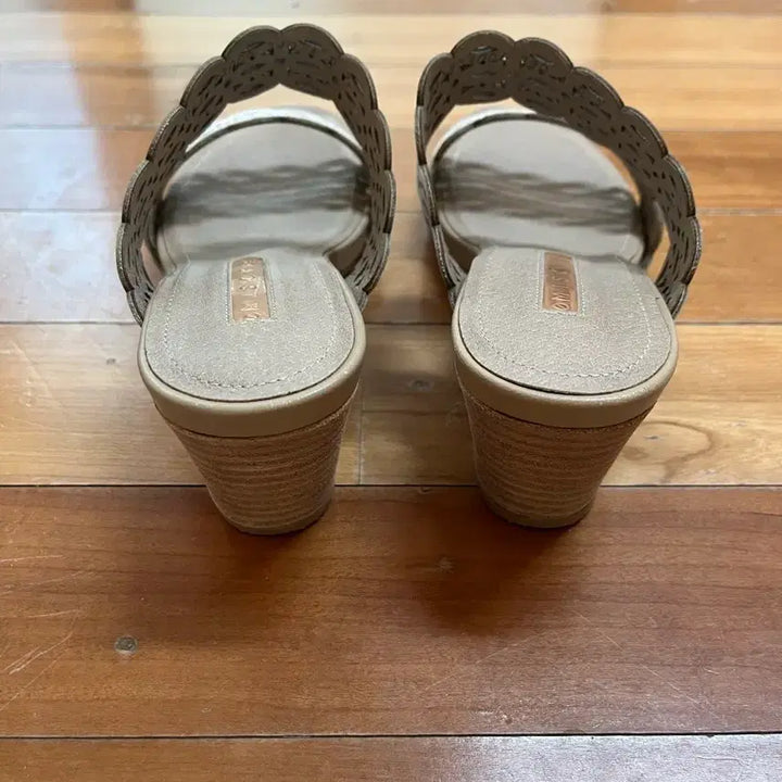 [BUNJANG] Misope Sandals / 미소페 샌들(1-2회 실착)