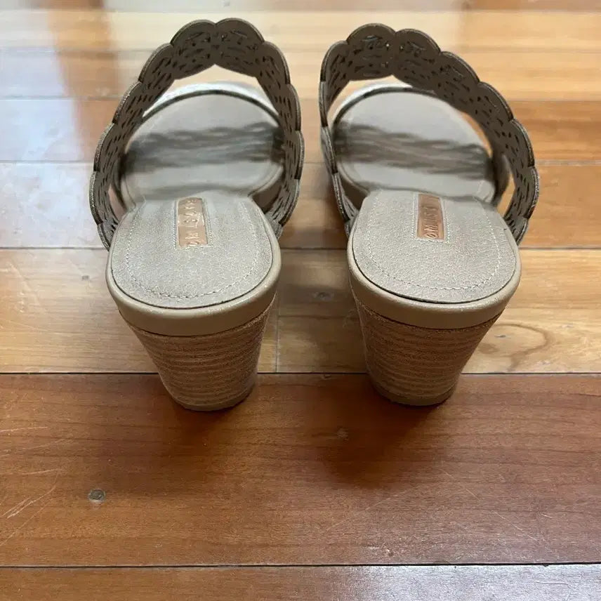 [BUNJANG] Misope Sandals / 미소페 샌들(1-2회 실착)