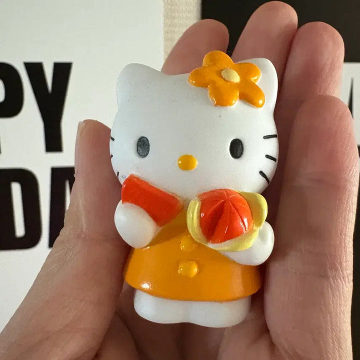 [BUNJANG] Hello Kitty Fruit Series Figure Bundle Set / 고전 헬로키티 과일 시리즈 피규어 일괄 판매