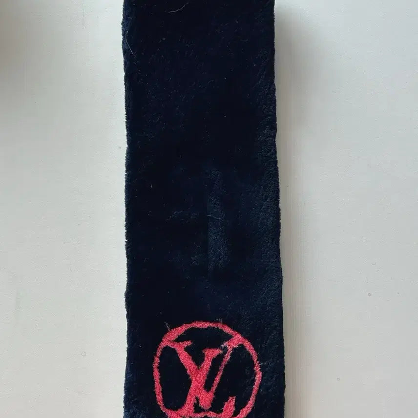 [BUNJANG] Louis Vuitton Mink Muffler / 정품) 루이비통 밍크 머플러 네이비 핑크