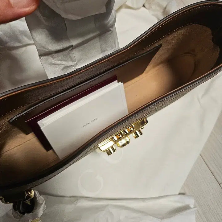 [BUNJANG] Gucci GG Canvas Padlock Shoulder Bag / 구찌 GG 캔버스 패드락 숄더백