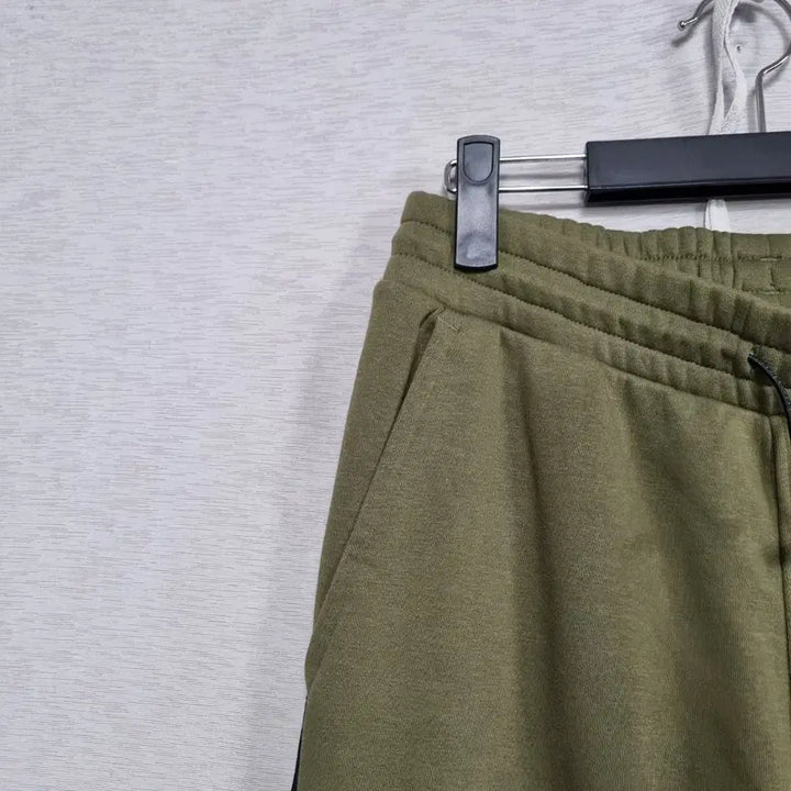 [BUNJANG] Adidas Khaki Fleece Jogger Pants (Men's 30-31 inch) / 아디다스 카키 기모 조거팬츠 남30-31인치 ㅡ1229