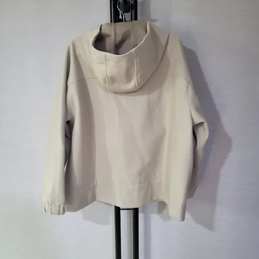 [BUNJANG] LE SSERAFIM Ivory Hoodie Jacket / LE TROIS 후드 집업 자켓 아이보리 88