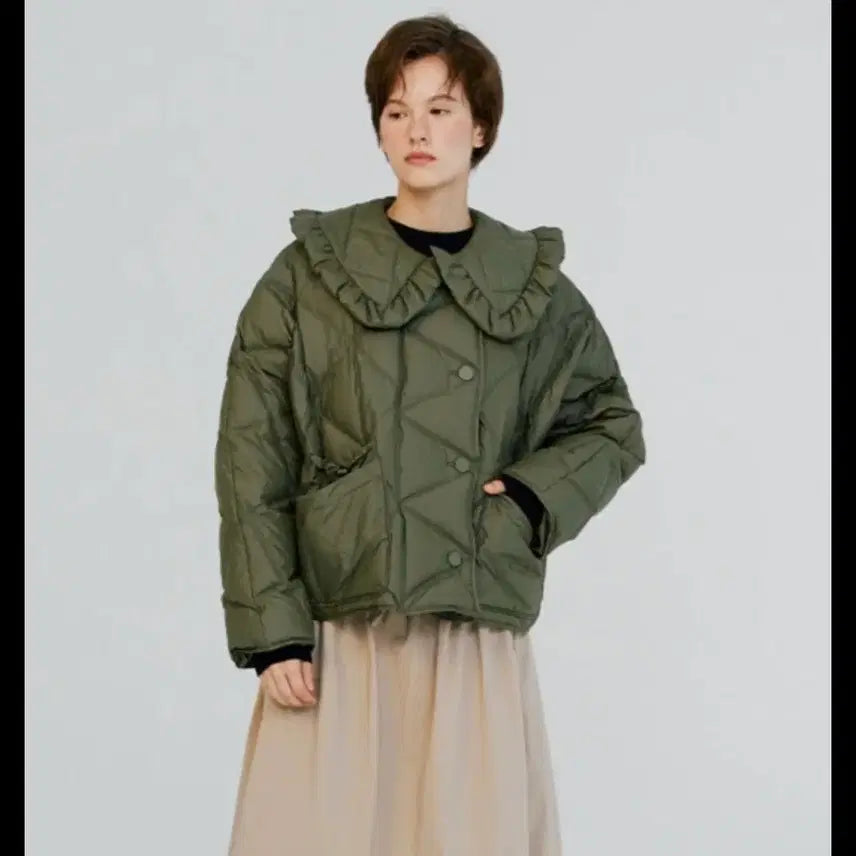 [BUNJANG] Voca Vaca Detachable Frill Collar Short Down Jacket / 보카바카 프릴 카라 숏 다운 패딩