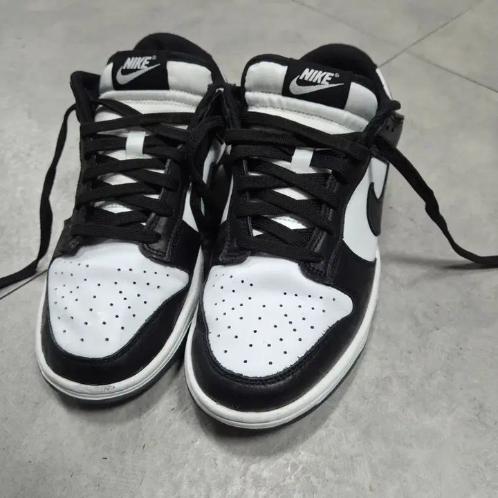 [BUNJANG] Nike Dunk Low Retro Panda (255) / 나이키 덩크 로우 레트로 범고래DD1503-101(255)