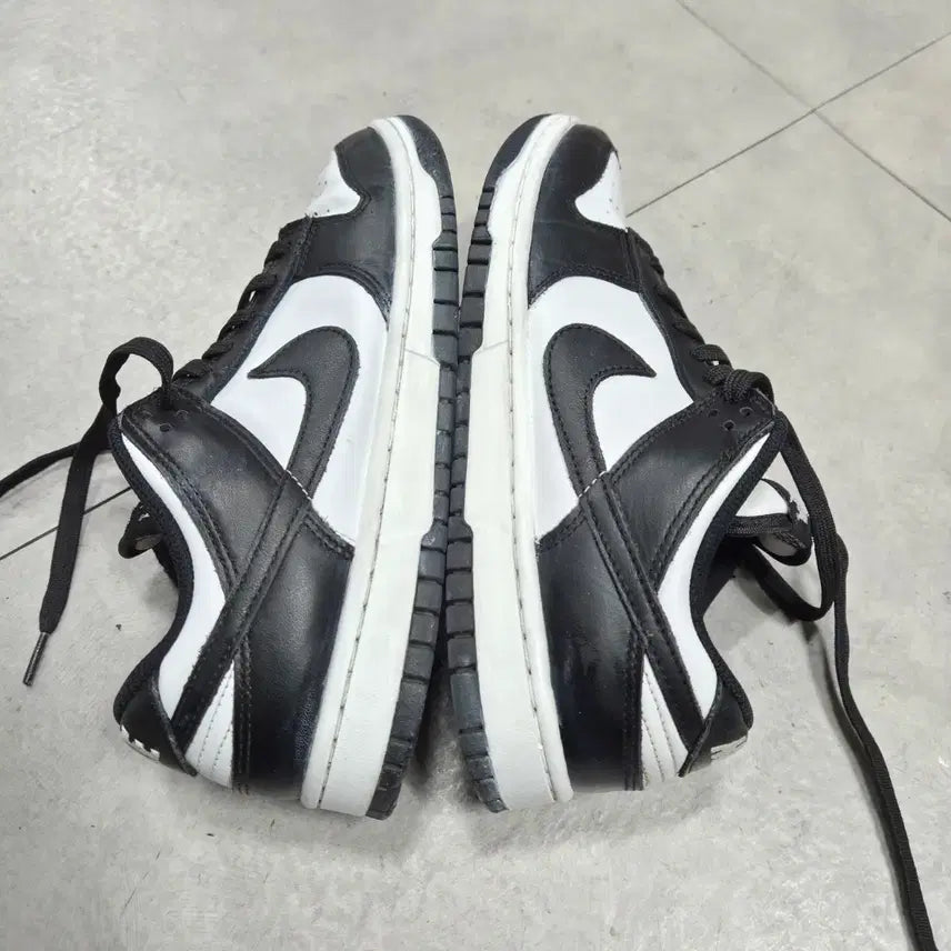 [BUNJANG] Nike Dunk Low Retro Panda (255) / 나이키 덩크 로우 레트로 범고래DD1503-101(255)