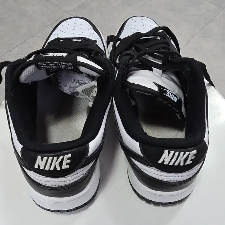 [BUNJANG] Nike Dunk Low Retro Panda (255) / 나이키 덩크 로우 레트로 범고래DD1503-101(255)