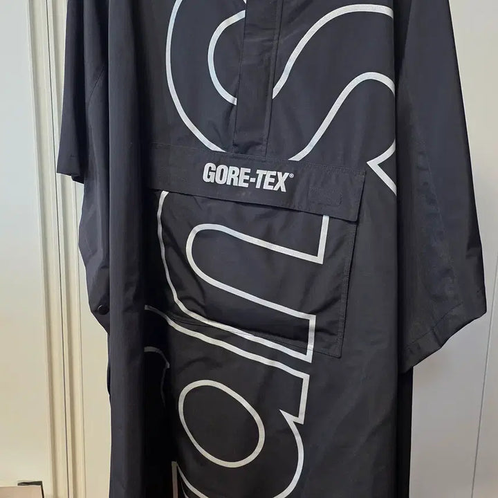 [BUNJANG] Supreme Gore-Tex / [미착용새제품] 슈프림 고어텍스