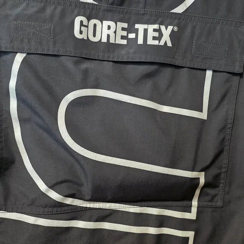 [BUNJANG] Supreme Gore-Tex / [미착용새제품] 슈프림 고어텍스