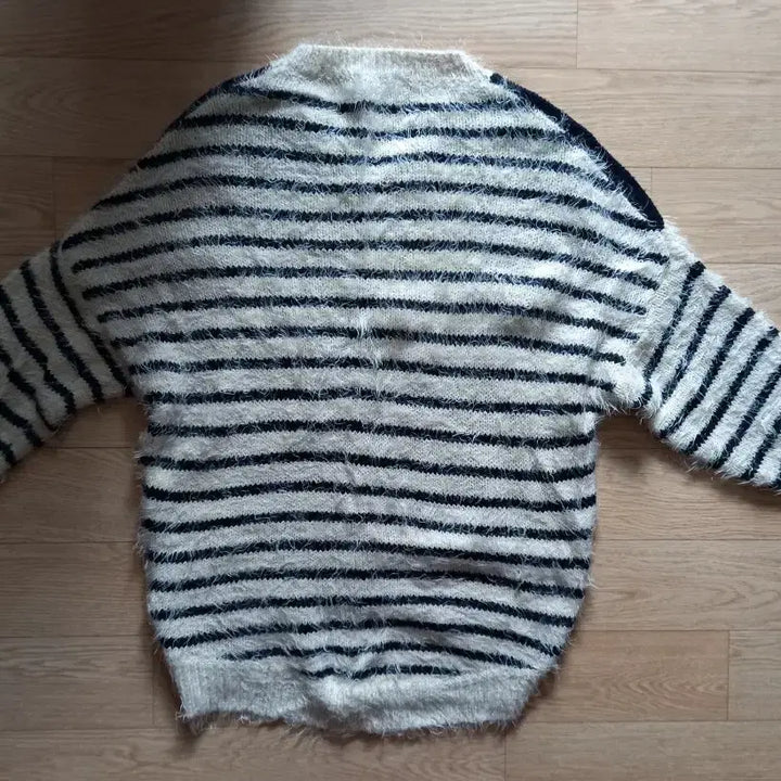 [BUNJANG] MAGINI Knit Long Sleeve F / 매긴 니트 긴팔 F