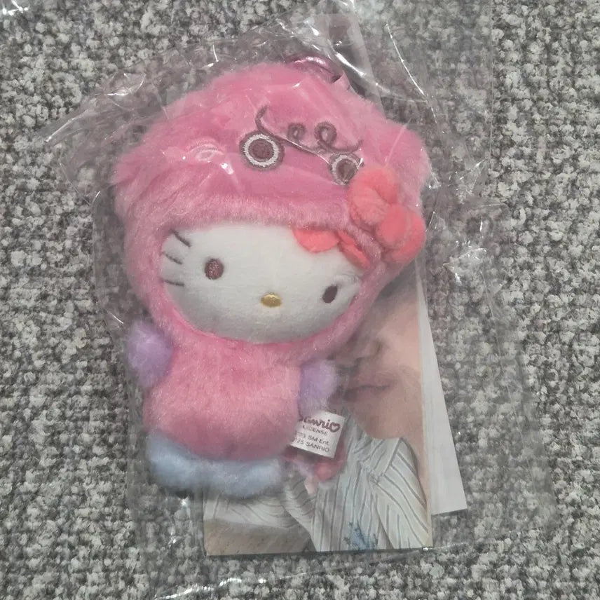 [샤이니] 키 헬로키티 복실이 인형 헬로키티 버전 판매합니다