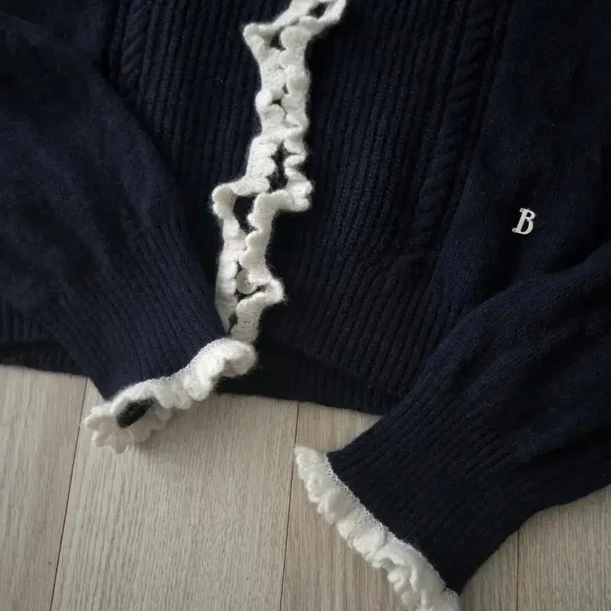[BUNJANG] TheBarnett Cady Heron Scallop Cardigan Set / 더바넷 cady heron scallop 가디건 + 니트팬츠