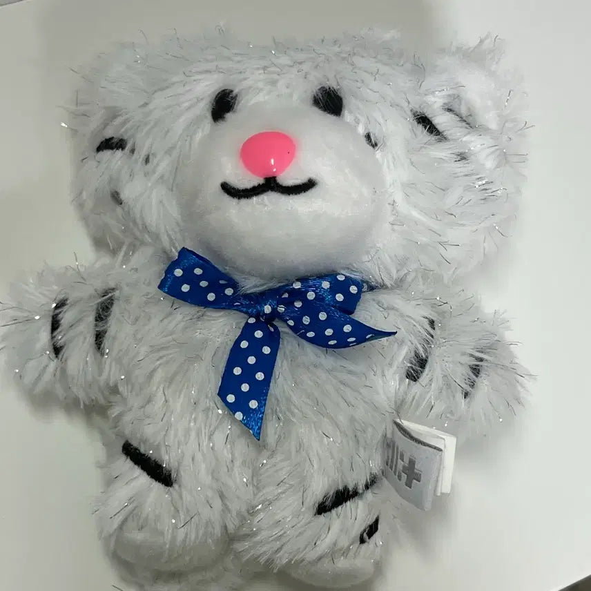 아일릿 이로하 인형 빼꼬