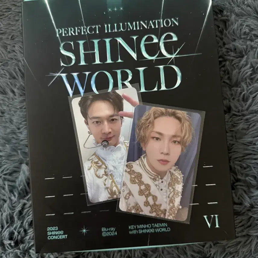 샤이니 퍼펙트 일루미네이션 블루레이 + 포토카드 양도