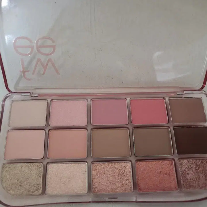 [BUNJANG] Fwee More Than Red Eyeshadow Palette / 퓌 모어 댄 레드 아이섀도우 팔레트