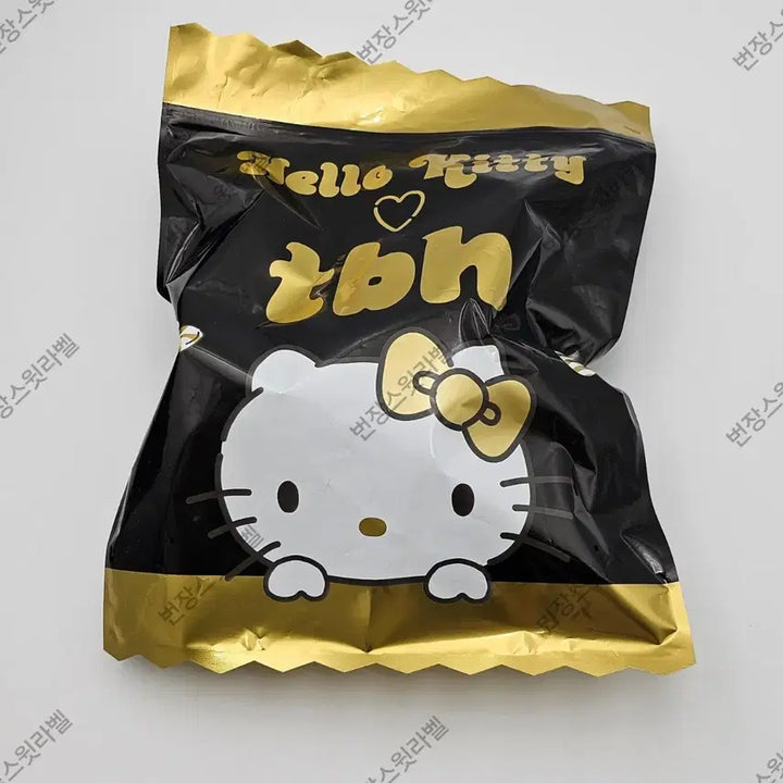 [BUNJANG] TBH Hello Kitty Earmuffs Seoul Limited Edition / tbh 헬로키티 귀마개 키티팝업 서울리미티드 한정판