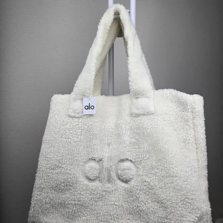 [BUNJANG] Alo Sherpa Tote Bag / 알로 폭시 셰르파 토트백(병행수입)(무배)