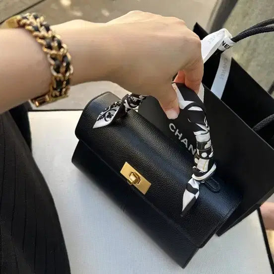 [BUNJANG] Chix Label Rev Bag Small Black with Twilly / 칙스라벨 레브백 스몰 블랙 +트윌리포함