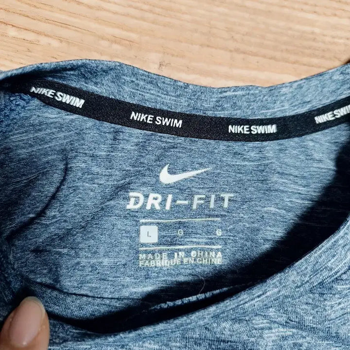 [BUNJANG] Nike Dri-FIT Men's Long Sleeve T-Shirt / 미착용) 나이키 드라이핏 남성 티셔츠 긴팔티 운동복 등산복 래쉬가드