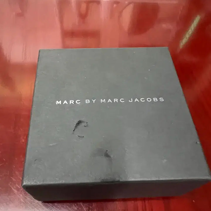 [BUNJANG] Marc by Marc Jacobs Women's Leather Watch White / 정품 마크 바이 마크제이콥스 여성 가죽 시계 화이트 새제품 보증서 포함