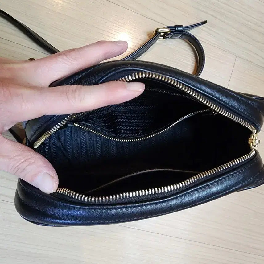 [BUNJANG] Prada Crossbody Bag 1BH083 / 프라다 다이어그램 크로스백 1BH083